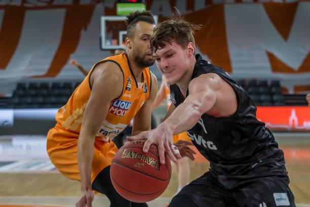 畅的出手与 畅的出手与