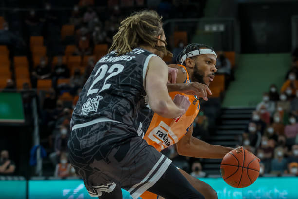 随着赛季的 随着赛季的